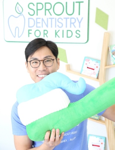 Allen Texas dentist doctor Sage Yoo