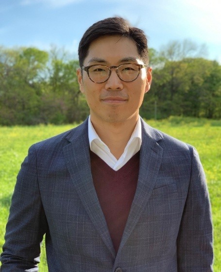 Headshot of Dr. Sage Yoo